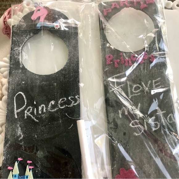 NIP! Princes Music Bulletin Board Push Pins + Chalkboard Door Hangers - Picture 7 of 9
